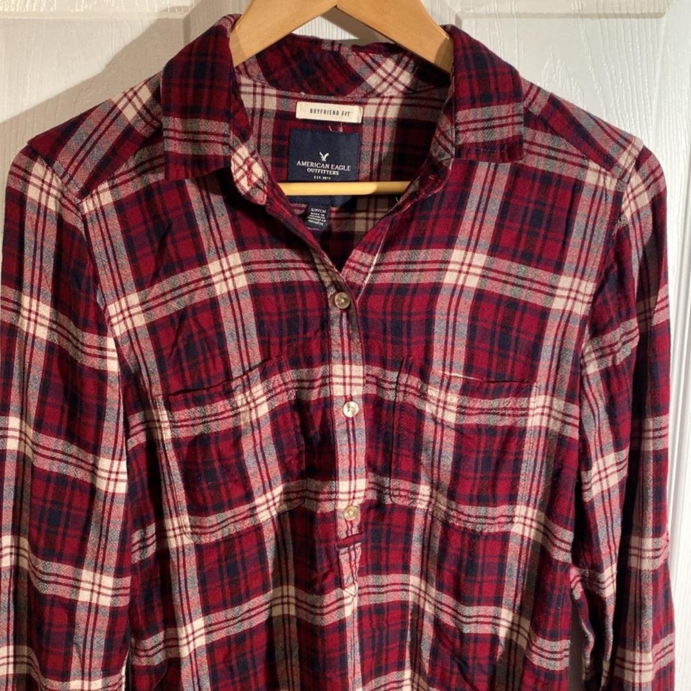American Eagle Red Soft Thin Flannel Long Sleeve Shirt Boyfriend Fit